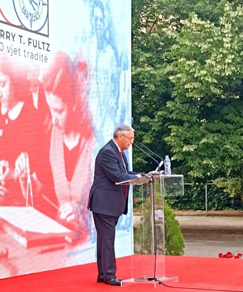 Fjalimi i Drejtorit Ekzekutiv të Institutit “Harry Fultz” Z.Arian Kapedani në ceremoninë e 100 vjetorit te shkollës.